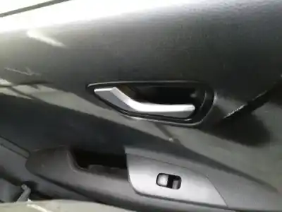 Peça sobressalente para automóvel em segunda mão forra / revestimento da porta traseira esquerda por kia stonic (ybcuv) business referências oem iam 