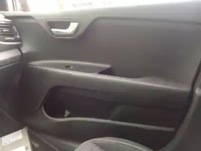 Peça sobressalente para automóvel em segunda mão forra / revestimento da porta dianteira direita por kia stonic (ybcuv) business referências oem iam 