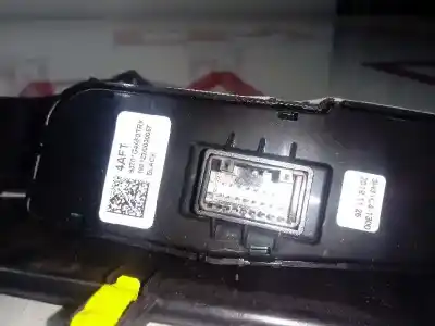 Pezzo di ricambio per auto di seconda mano interruttore per hyundai i30 (pd) essence riferimenti oem iam   