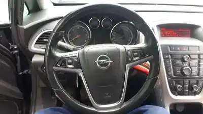 Second-hand car spare part steering wheel for opel astra j lim. cosmo oem iam references 13305818