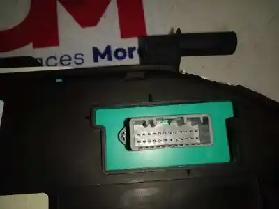 Peça sobressalente para automóvel em segunda mão quadrante por renault clio iii exception referências oem iam 8200715181n  