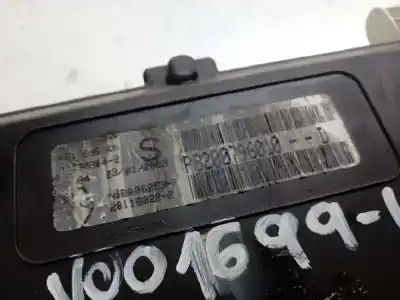 Pezzo di ricambio per auto di seconda mano pannello degli strumenti per renault kangoo ii (f/kw0) 1.5 furgon compact comfort [1.5 ltr. - 63 kw dci diesel cat] riferimenti oem iam 8200796010  