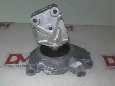 Second-hand car spare part engine support for opel combo d kasten l2h1 2.4t oem iam references 00517991100  