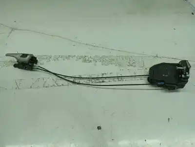 Peça sobressalente para automóvel em segunda mão fechadura da porta traseira esquerda por toyota auris luna referências oem iam 