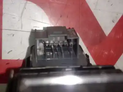 Автозапчастина б/у передні вікний вмикач для skoda kamiq (nw4) active посилання на oem iam 5g0959857d  