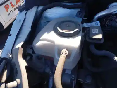 Second-hand car spare part coolant expansion tank for skoda kamiq (nw4) active oem iam references 2q0121407d Second-hand car spare part coolant expansion tank for skoda kamiq (nw4) active oem iam references 2q0121407d