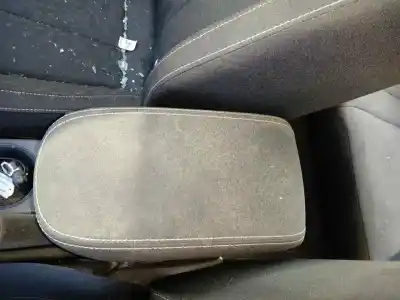 Second-hand car spare part center armrest for skoda kamiq (nw4) active oem iam references  Second-hand car spare part center armrest for skoda kamiq (nw4) active oem iam references