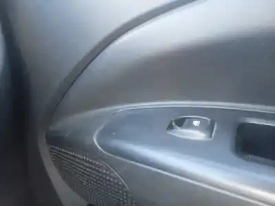 Peça sobressalente para automóvel em segunda mão botão / interruptor elevador vidro dianteiro direito por opel combo d kasten l1h1 2.4t referências oem iam 