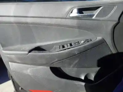 Peça sobressalente para automóvel em segunda mão forra / revestimento da porta dianteira esquerda por hyundai tucson classic blue referências oem iam 