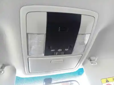 Peça sobressalente para automóvel em segunda mão luz interior por toyota land cruiser (j15) gx referências oem iam 1d111123g