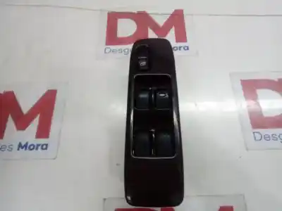 Peça sobressalente para automóvel em segunda mão BOTÃO / INTERRUPTOR ELEVADOR VIDRO DIANTEIRO ESQUERDO por MITSUBISHI MONTERO (V60/V70)  Referências OEM IAM MR551244  