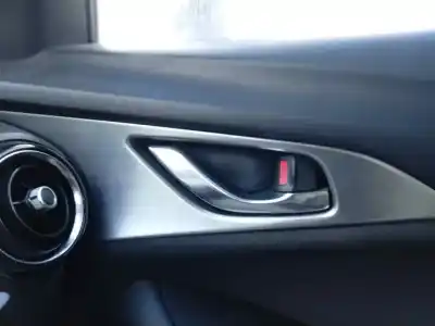 Автозапчасти б/у внутри передней правой ручки за mazda cx-3 luxury ссылки oem iam 