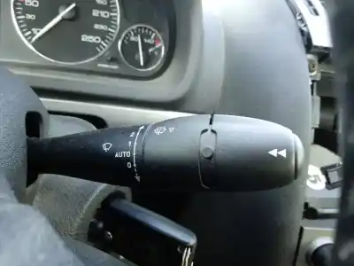 Piesă de schimb auto la mâna a doua maneta bloc lumini pentru peugeot 407 rfn(ew10j4) referințe oem iam 96473051xt  