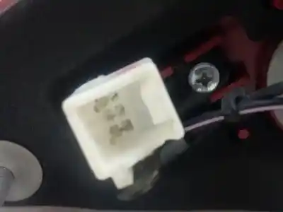 Second-hand car spare part interior left tailgate light for kia stonic (ybcuv) business oem iam references   