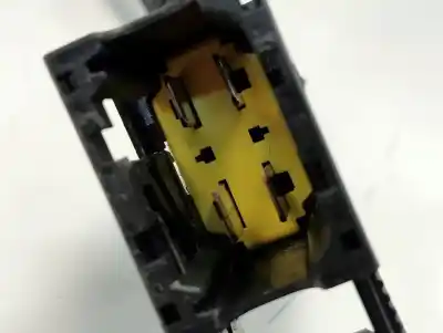 Second-hand car spare part ignition switch for iveco 65c18  oem iam references   