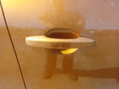 Peça sobressalente para automóvel em segunda mão puxador exterior frente direito por dacia sandero comfort referências oem iam 