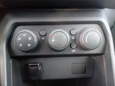 Peça sobressalente para automóvel em segunda mão comando de sofagem (chauffage / ar condicionado)  por dacia sandero comfort referências oem iam 