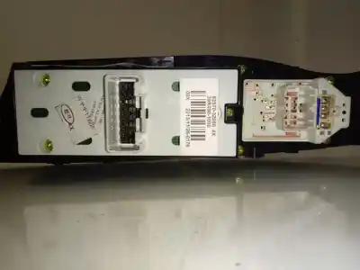 Автозапчасти б/у выключатель левого переднего окна за hyundai i40 cw gl comfort ссылки oem iam 935703z000  