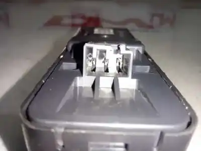 Peça sobressalente para automóvel em segunda mão botão / interruptor elevador vidro dianteiro esquerdo por land rover evoque dynamic referências oem iam bj3214540ab  