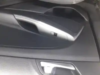 Peça sobressalente para automóvel em segunda mão botão / interruptor elevador vidro traseiro direito por hyundai tucson essence 2wd referências oem iam 93580d3110