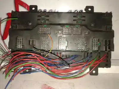 Pezzo di ricambio per auto di seconda mano scatola relè/fusibili per volvo fh 13 480 d13a480ec01 riferimenti oem iam 20476480-p01-24v  