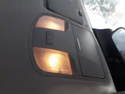 Second-hand car spare part interior light for kia rio (yb) attract oem iam references 92800f2000