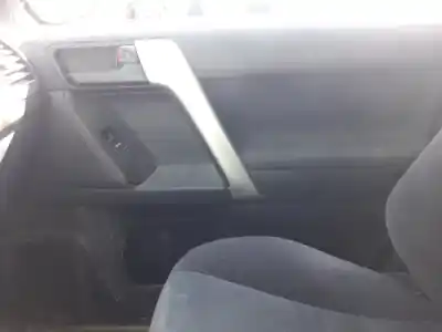 Peça sobressalente para automóvel em segunda mão forra / revestimento da porta dianteira direita por toyota land cruiser (j15) gx referências oem iam 