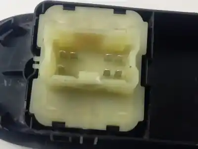 Second-hand car spare part left front power window switch for dacia duster ambiance 4x2 oem iam references   