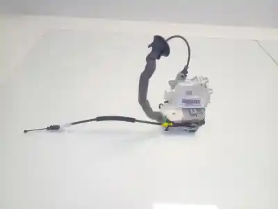 Автозапчастина б/у замок дверей заднього лівого для audi q3 (8ug) attraction посилання на oem iam 8k0839015h  