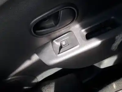 Peça sobressalente para automóvel em segunda mão botão / interruptor elevador vidro dianteiro direito por dacia sandero access referências oem iam 