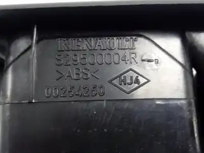 Second-hand car spare part rear right power window switch for renault fluence dynamique oem iam references   