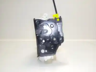 Автозапчастина б/у замок передніх дверей лівий для audi q3 (8ug) attraction посилання на oem iam 8j1837015f