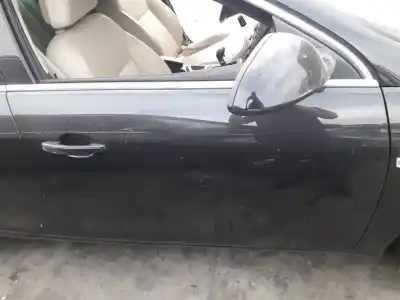 Recambio de automóvil de segunda mano de puerta delantera derecha para opel insignia sports tourer a20dth referencias oem iam   