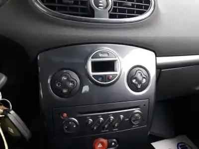 Peça sobressalente para automóvel em segunda mão comando de sofagem (chauffage / ar condicionado) por renault clio iii 20 aniversario referências oem iam 8200296683