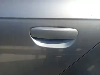 Peça sobressalente para automóvel em segunda mão puxador exterior traseiro esquerdo por audi a4 berlina (8e) 1.8 20v turbo referências oem iam 