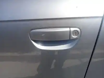 Peça sobressalente para automóvel em segunda mão puxador exterior dianteiro esquerdo por audi a4 berlina (8e) 1.8 20v turbo referências oem iam 