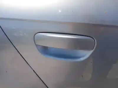 Peça sobressalente para automóvel em segunda mão puxador exterior traseiro direito por audi a4 berlina (8e) 1.8 20v turbo referências oem iam 