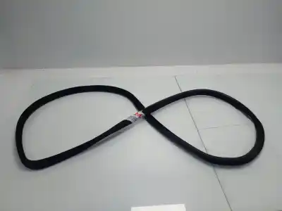 Tweedehands auto-onderdeel deurcontour rubber voor land rover evoque pure oem iam-referenties 