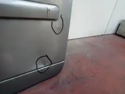 Peça sobressalente para automóvel em segunda mão porta dianteira direita por audi a4 berlina (8e) 1.8 20v turbo referências oem iam 8e0831052j  8e0831052l