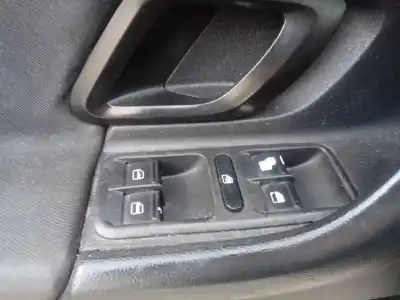 Peça sobressalente para automóvel em segunda mão botão / interruptor elevador vidro dianteiro esquerdo por skoda roomster (5j7) scout referências oem iam 5j0867171