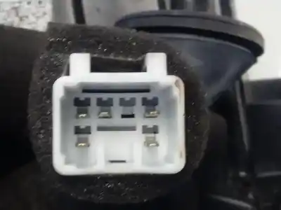 Автозапчастина б/у правий ліхтар для kia xceed drive посилання на oem iam 92402j7350  