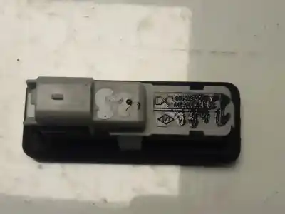 Second-hand car spare part tailgate back door handle for renault captur ii experience oem iam references   