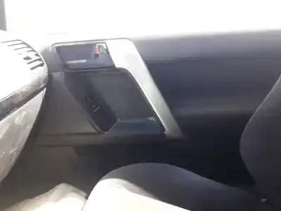 Peça sobressalente para automóvel em segunda mão forra / revestimento da porta dianteira direita por toyota land cruiser (j15) gx referências oem iam 6777x1m01