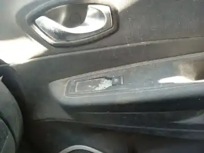 Pezzo di ricambio per auto di seconda mano interruttore alzacristalli anteriore destro per renault captur dynamique riferimenti oem iam 