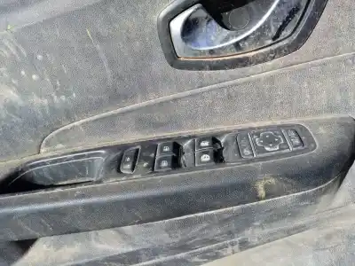 Pezzo di ricambio per auto di seconda mano interruttore alzacristalli anteriore sinistro per renault captur dynamique riferimenti oem iam 254118044r
