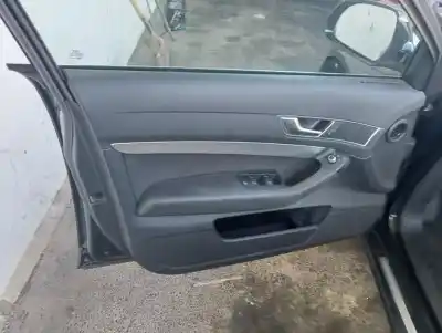Peça sobressalente para automóvel em segunda mão forra / revestimento da porta dianteira esquerda por audi a6 berlina (4f2) 2.0 tdi referências oem iam 