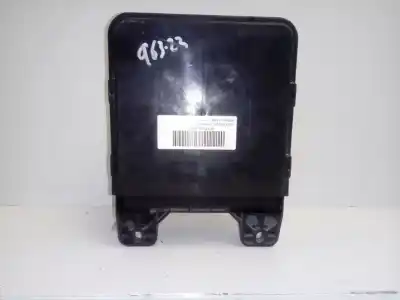 Pièce détachée automobile d'occasion boîtes à fusibles pour renault maxity 140.35/6 références oem iam 284b6mb40b  