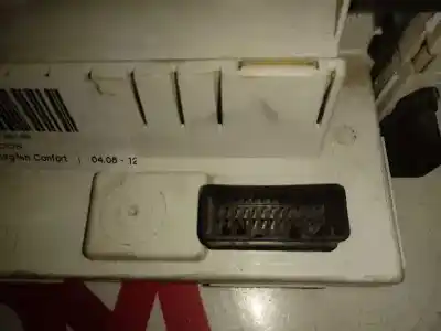 Second-hand car spare part multifunction display for renault kangoo furgón compact comfort oem iam references 8200755144  