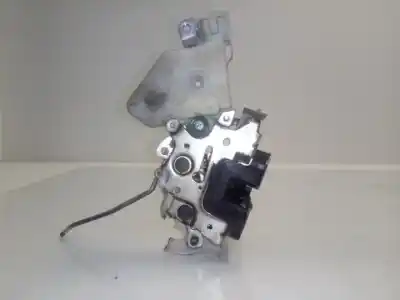 Second-hand car spare part left front door lock for renault maxity 140.35/6 oem iam references 80553aa20a  