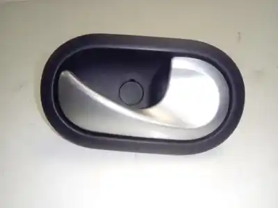 Second-hand car spare part interior right front handle for renault clio iii 20 aniversario oem iam references   